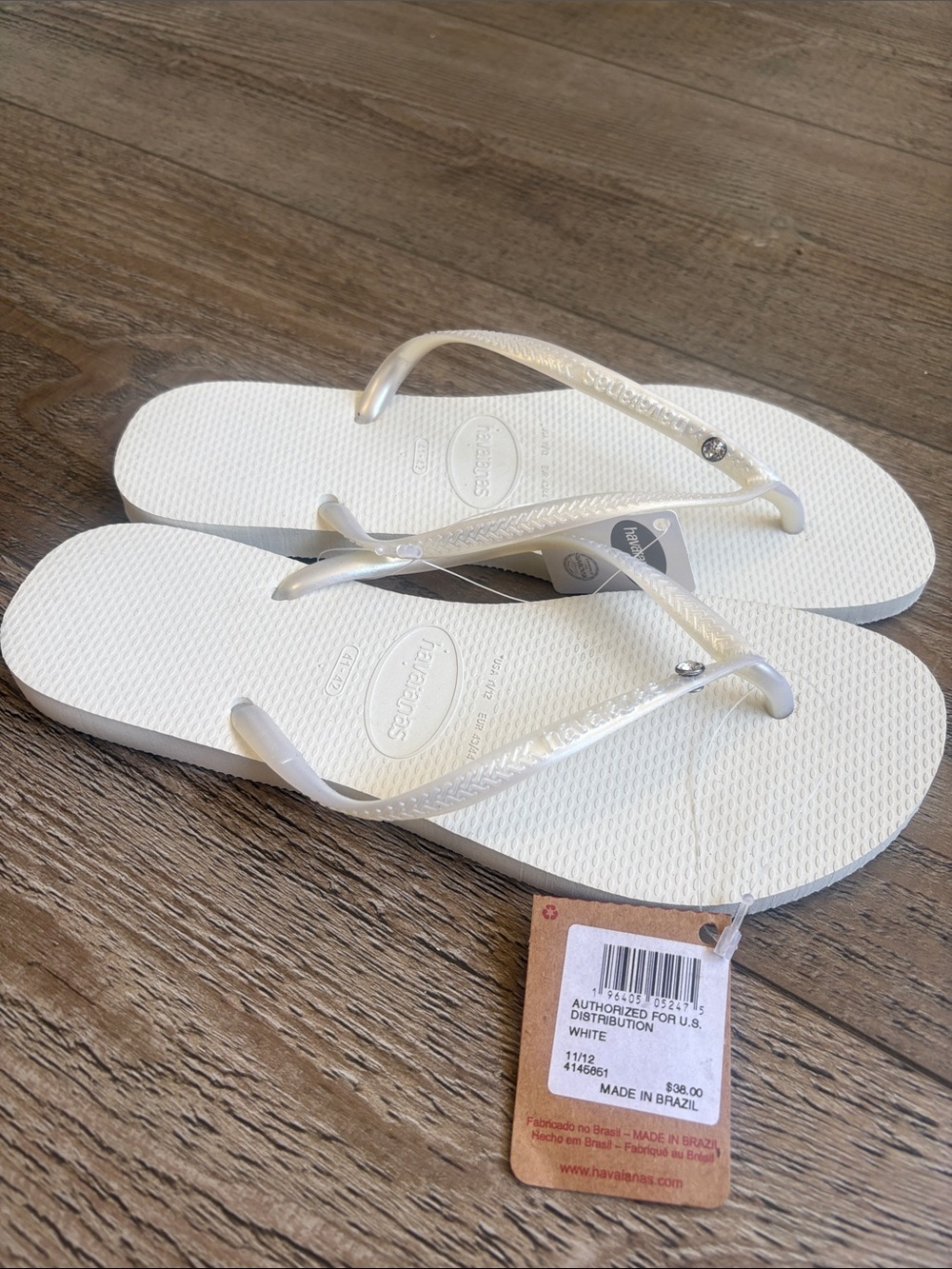 Havaianas Slim Crystal Flip Flop Sandals in White Pearl w Swarovski Crystals